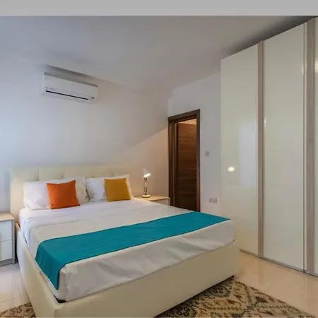 The Caves Apartment *