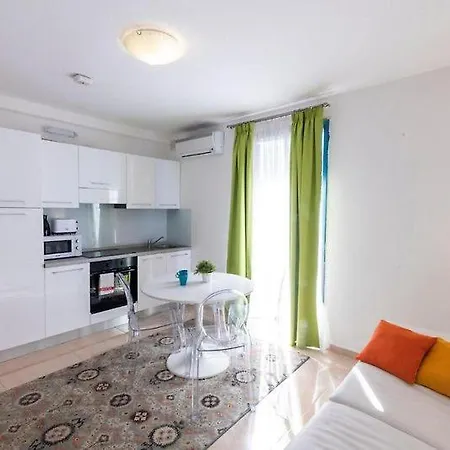 The Caves * Saint Julian's