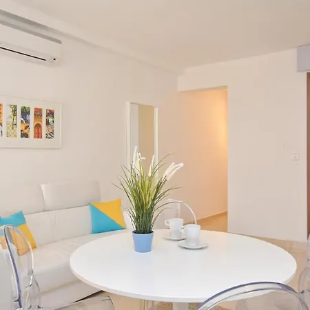 The Caves Apartment