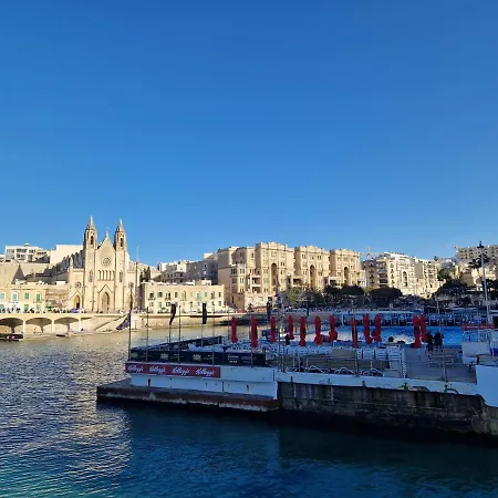 The Caves * Saint Julian's