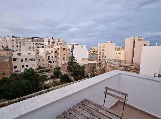 The Caves San Ġiljan